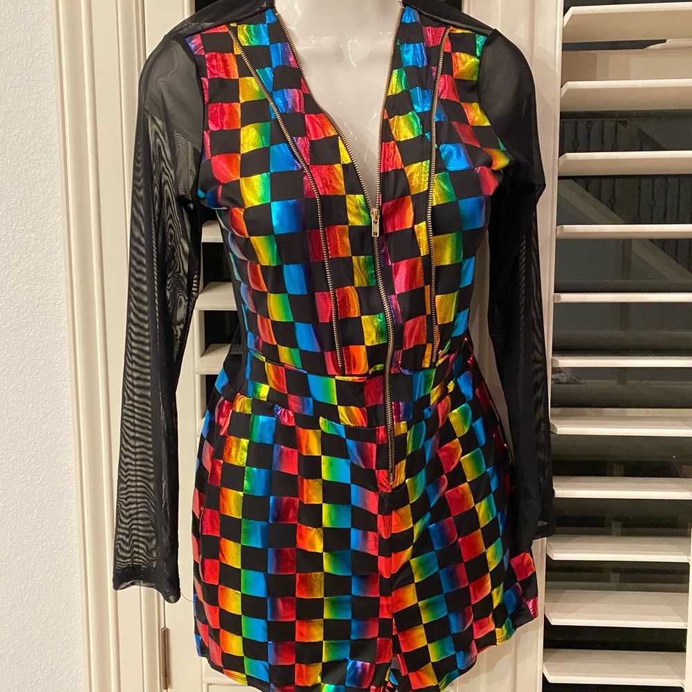 Beautiful dress for a night club!!